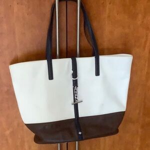 Tory Burch Leather Shoulder Bag